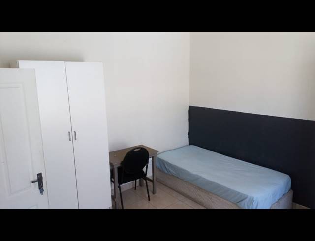 10 BEDROOM FREESTANDING FOR SALE IN HURST HILL
